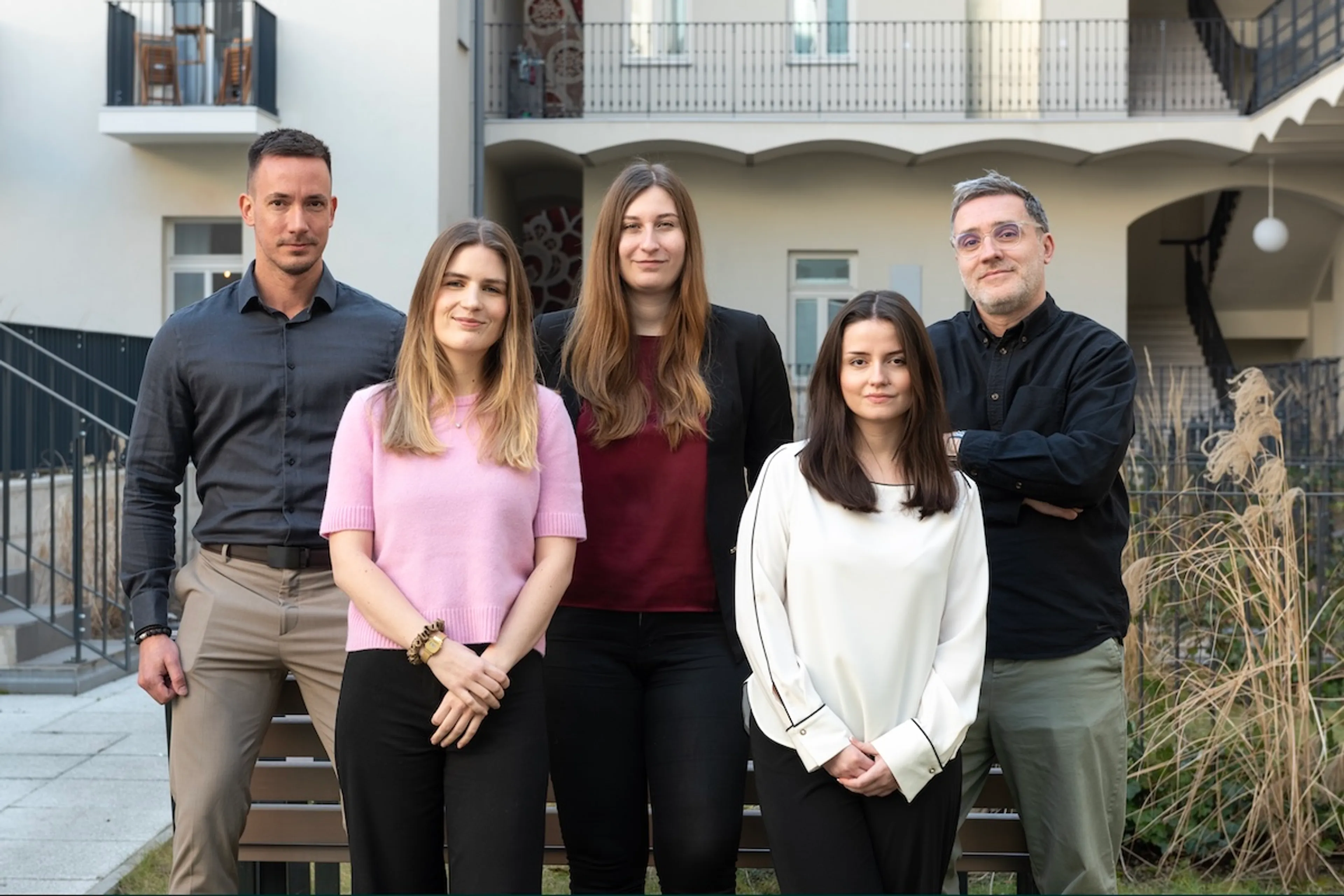 Posilujeme pražský tým o nové odborníky napříč odděleními